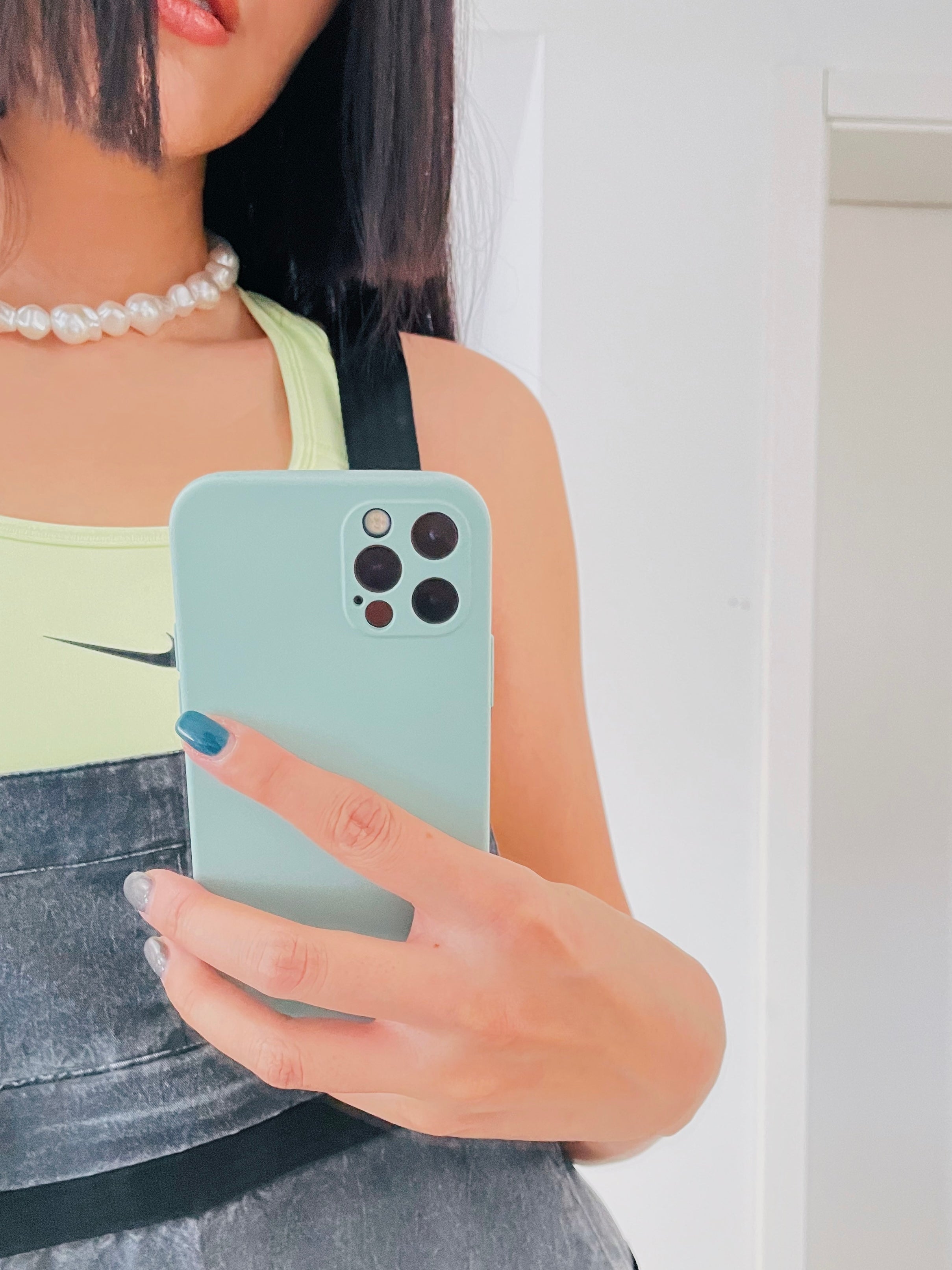 LIGHT GREEN PHONE CASE